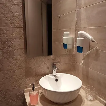 Aparthotel Bellarias House