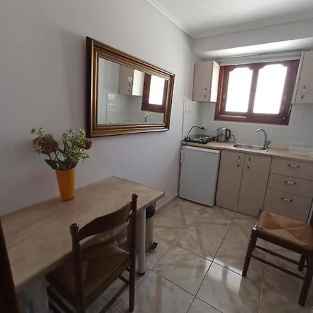 Bellarias House Aparthotel 3*