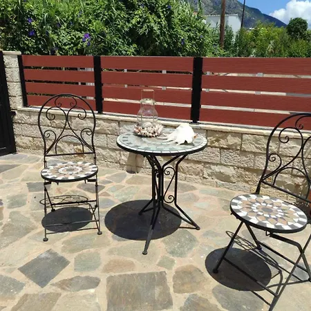 Bellarias House 3* Νυδρί