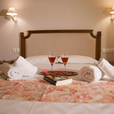 Bellarias House מלון דירות נידרי